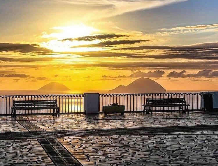 Punta Sallustro Lipari Eksteriør bilde
