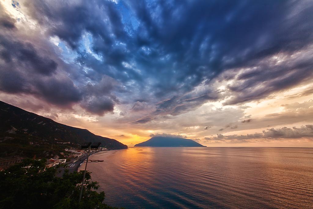 Punta Sallustro Lipari Eksteriør bilde